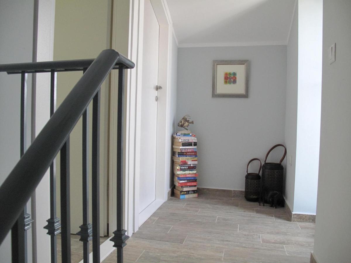 And Charming Apartment In Vantacici Malinska Bagian luar foto