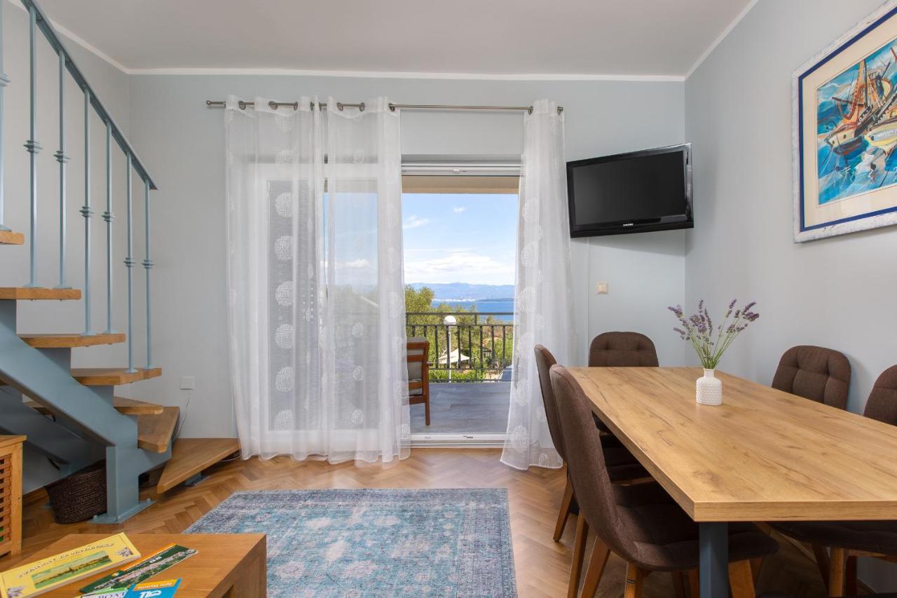 And Charming Apartment In Vantacici Malinska Bagian luar foto